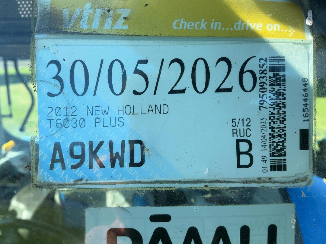 Photo '46' of NEW HOLLAND T6030 PLUS Tractor