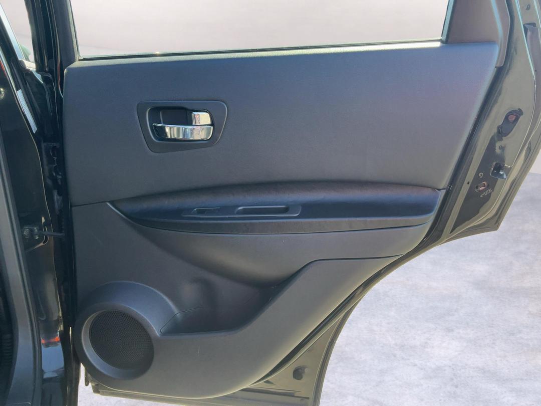 Photo '19' of Nissan Dualis