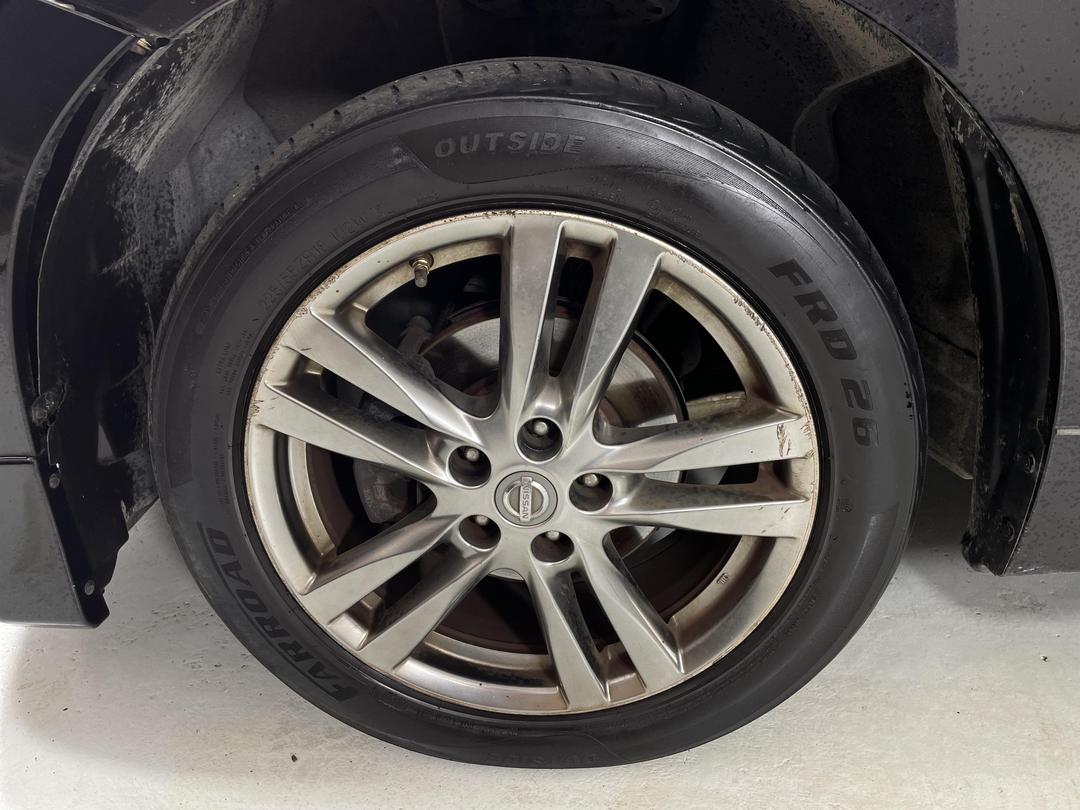 Photo '10' of Nissan Elgrand