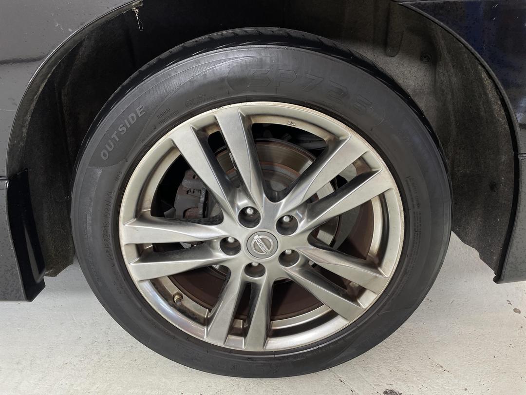 Photo '11' of Nissan Elgrand