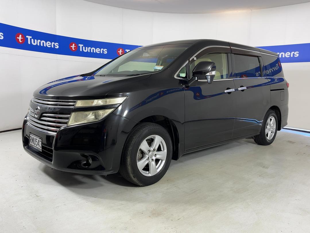 Photo '4' of Nissan Elgrand