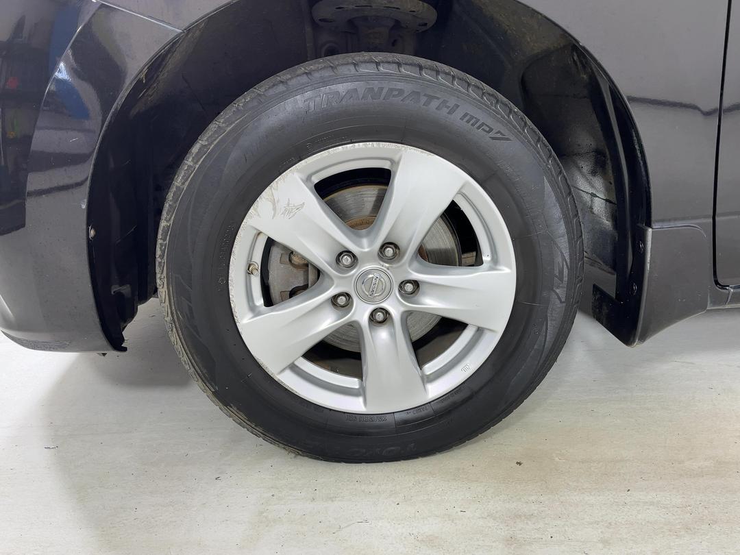 Photo '10' of Nissan Elgrand