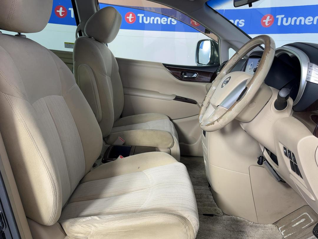 Photo '16' of Nissan Elgrand
