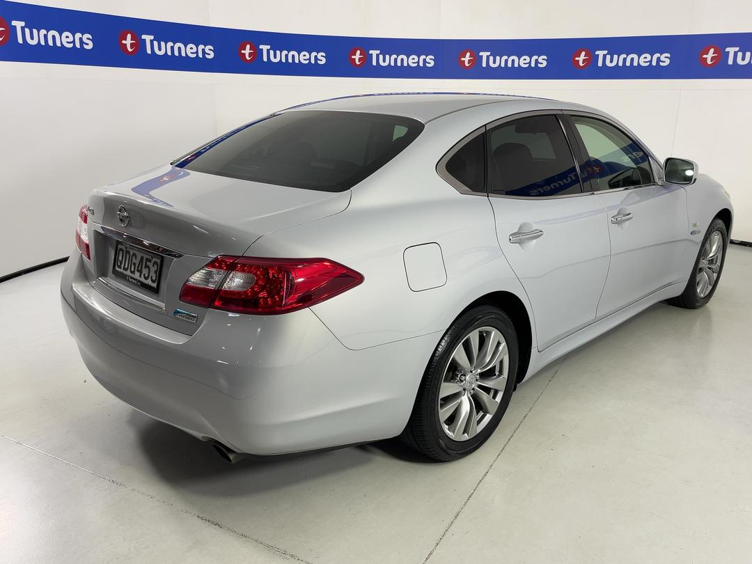 Photo '7' of Nissan Fuga