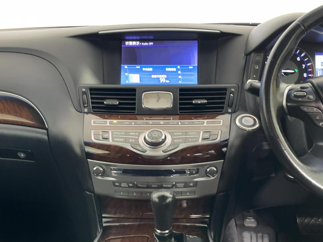 Photo '18' of Nissan Fuga