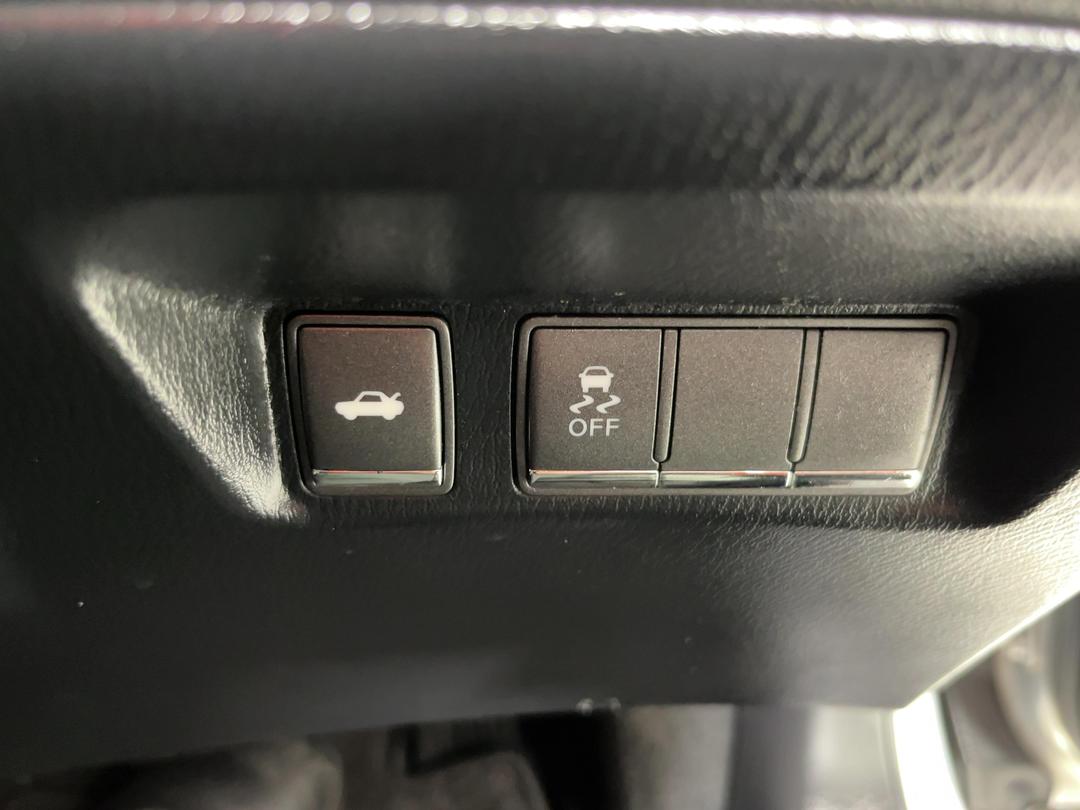 Photo '26' of Nissan Fuga