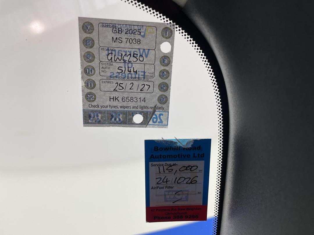 Photo '24' of Nissan Juke