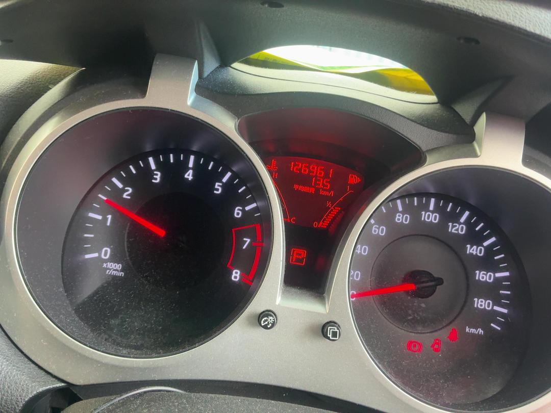 Photo '14' of Nissan Juke Photo '14' of Nissan Juke
