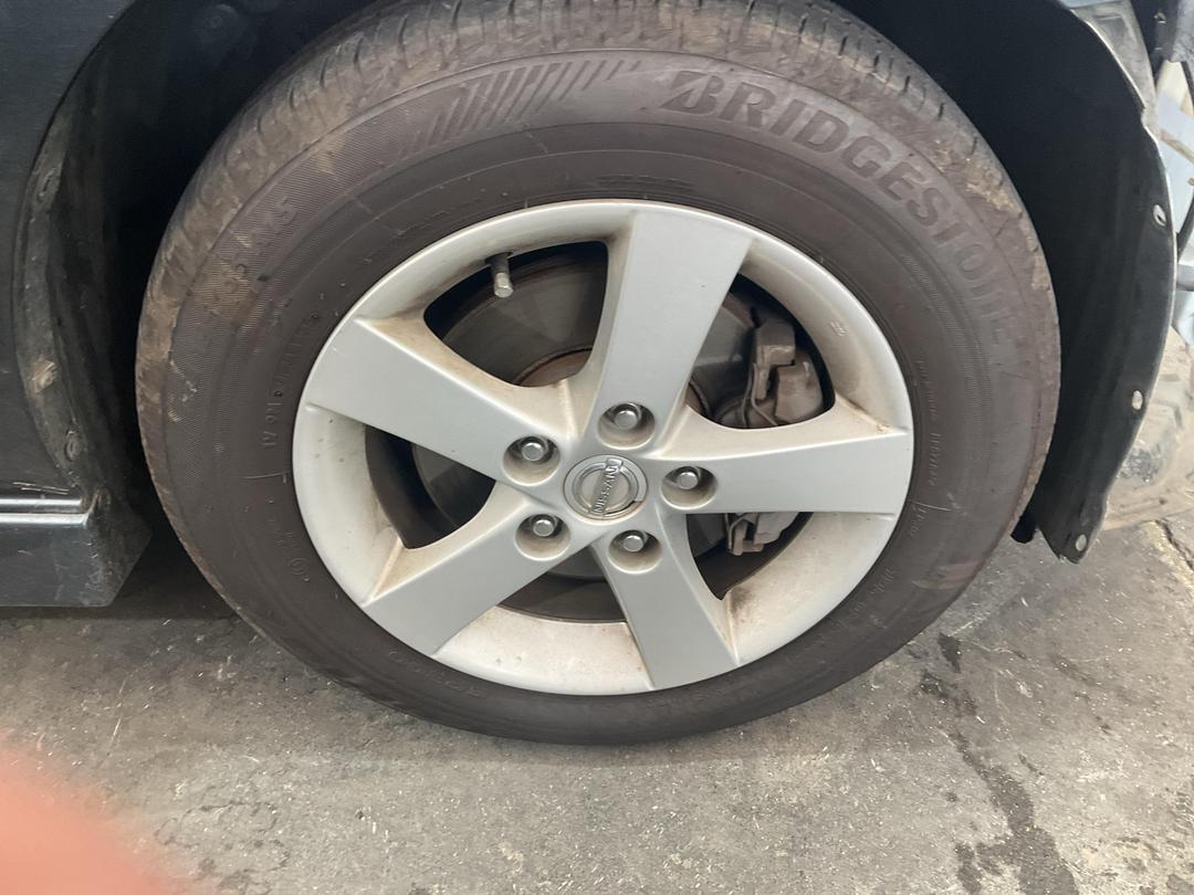 Photo '11' of Nissan Lafesta