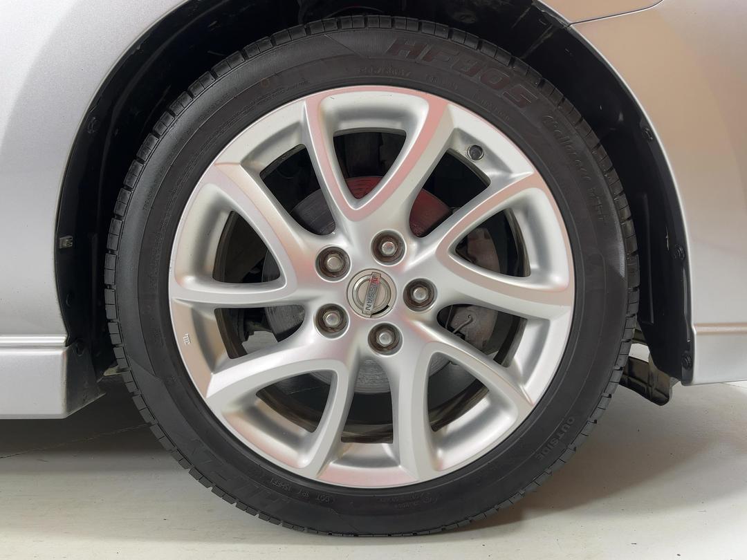 Photo '9' of Nissan Lafesta