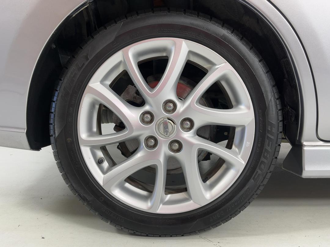 Photo '12' of Nissan Lafesta