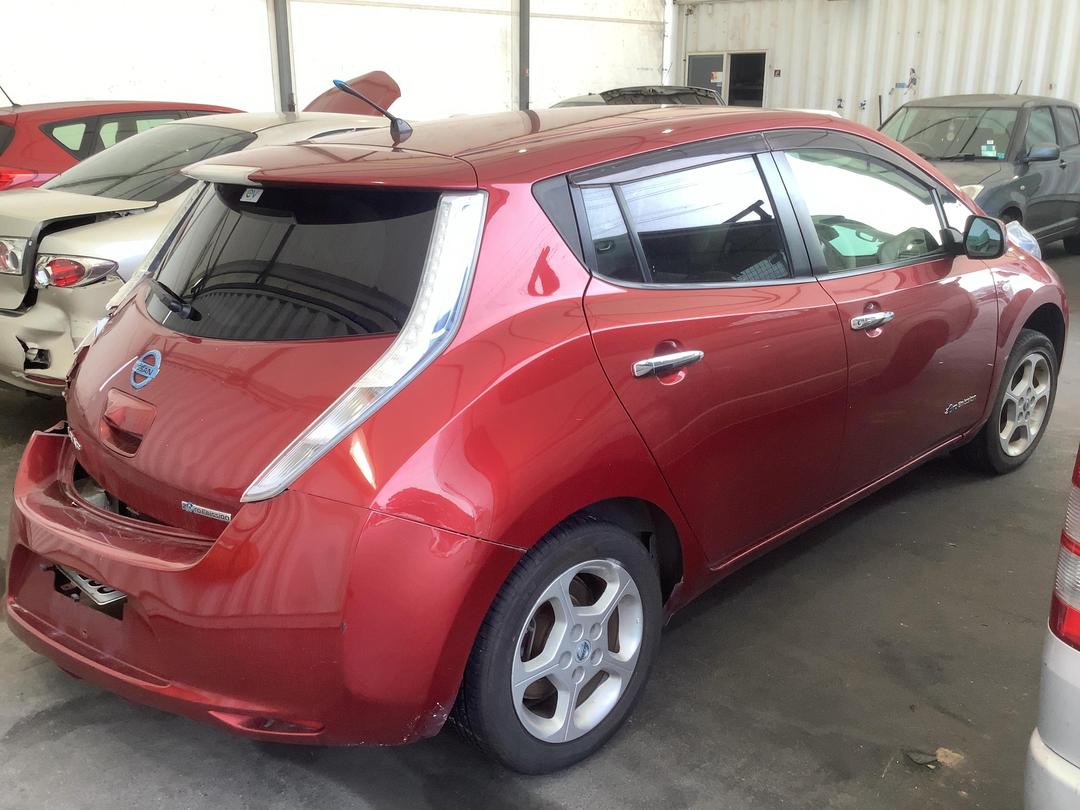 Photo '10' of Nissan Leaf