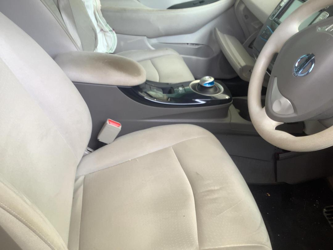 Photo '17' of Nissan Leaf