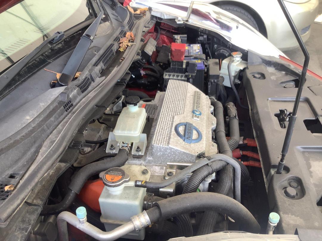 Photo '24' of Nissan Leaf