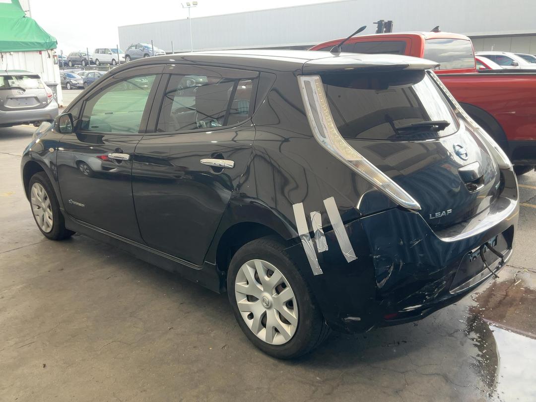 Photo '4' of Nissan Leaf
