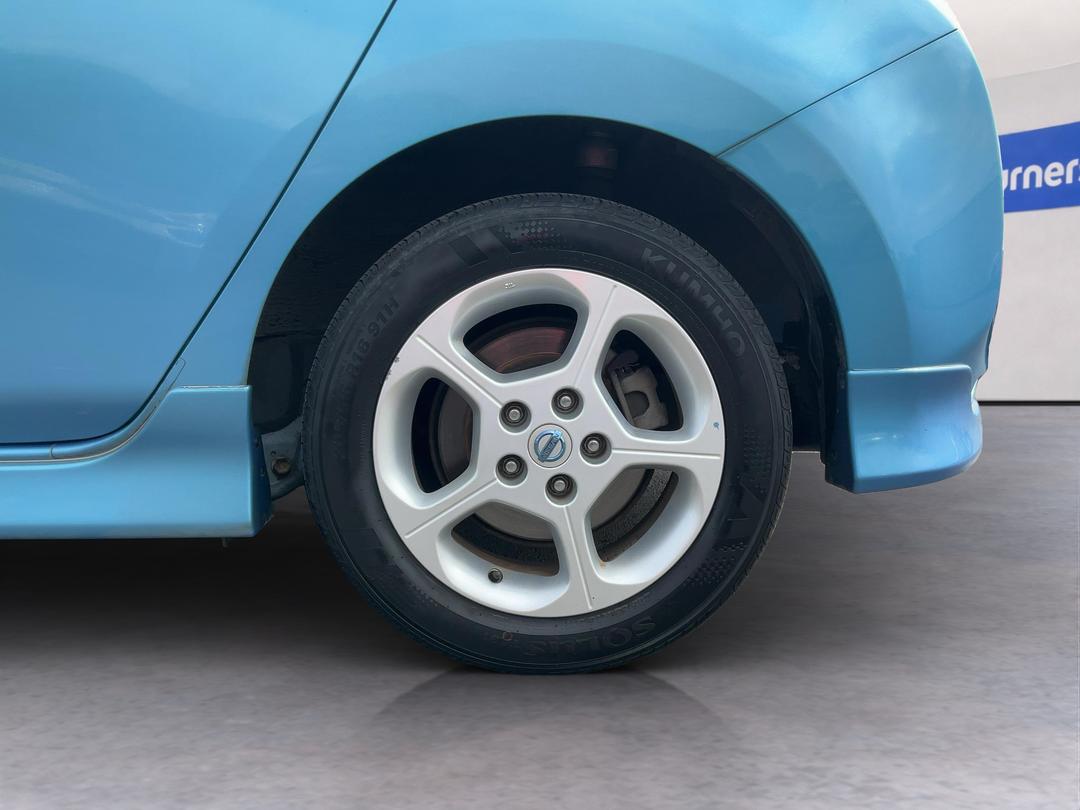 Photo '11' of Nissan Leaf