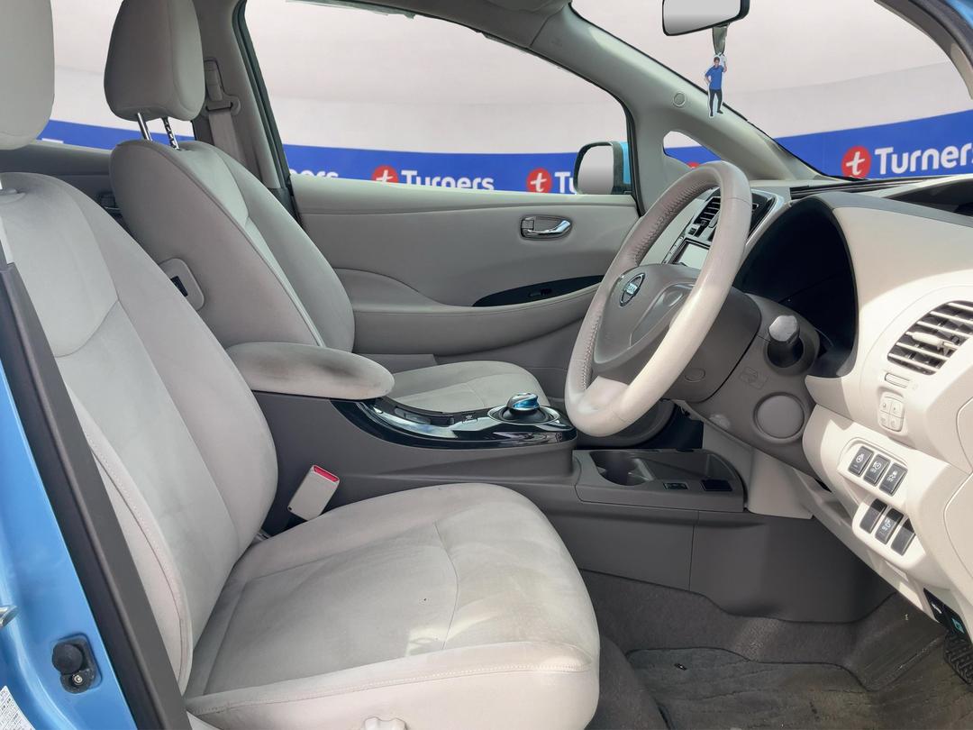 Photo '16' of Nissan Leaf