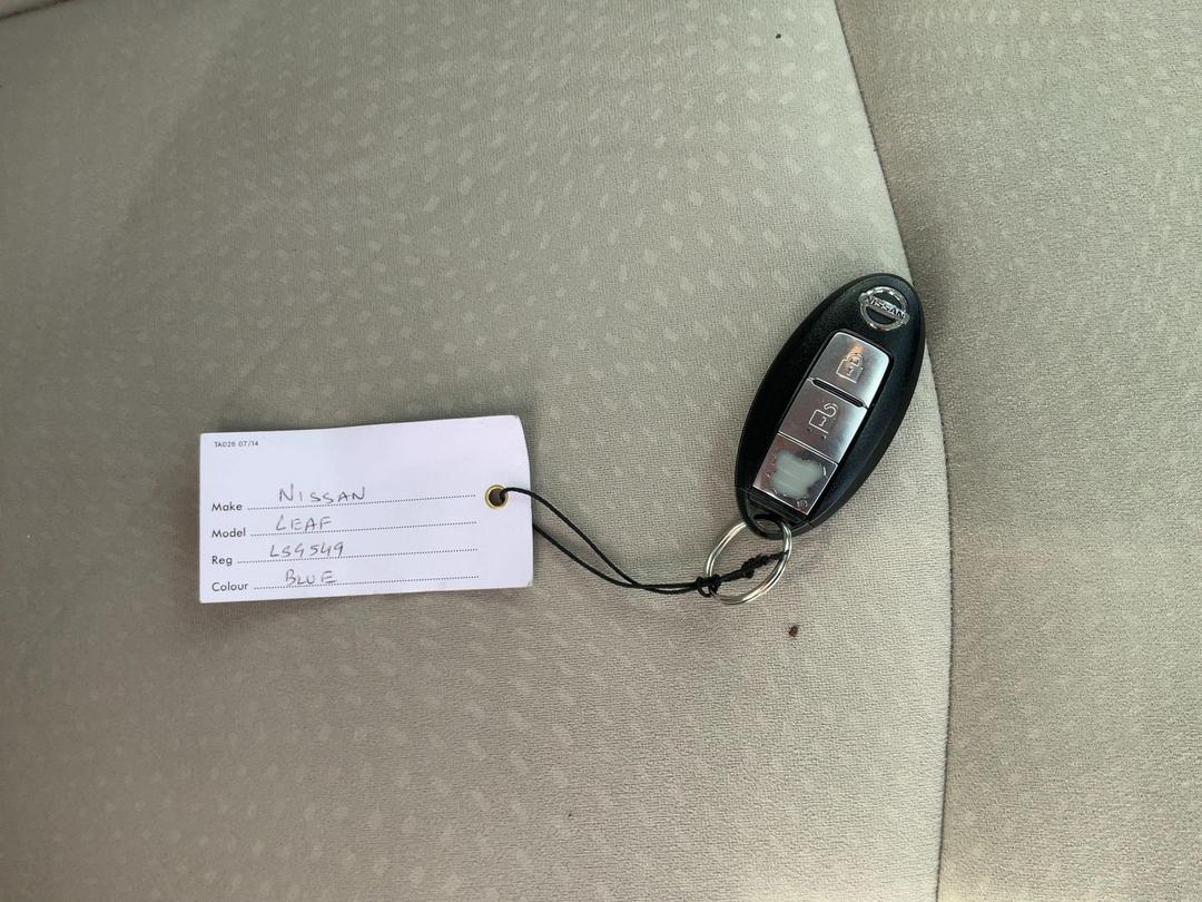 Photo '22' of Nissan Leaf