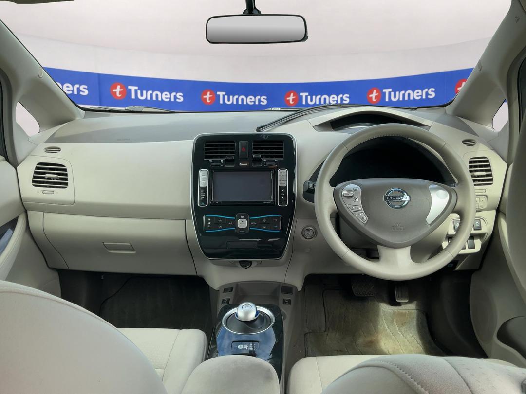 Photo '17' of Nissan Leaf