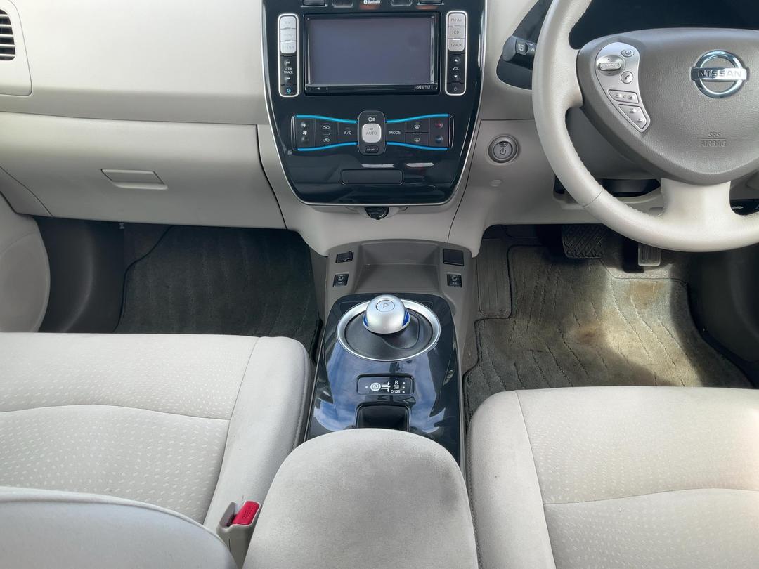 Photo '18' of Nissan Leaf