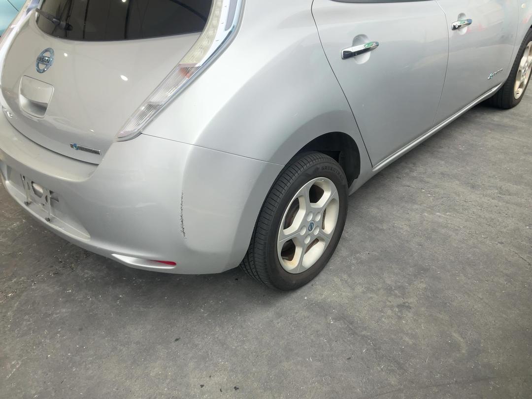 Photo '13' of Nissan Leaf