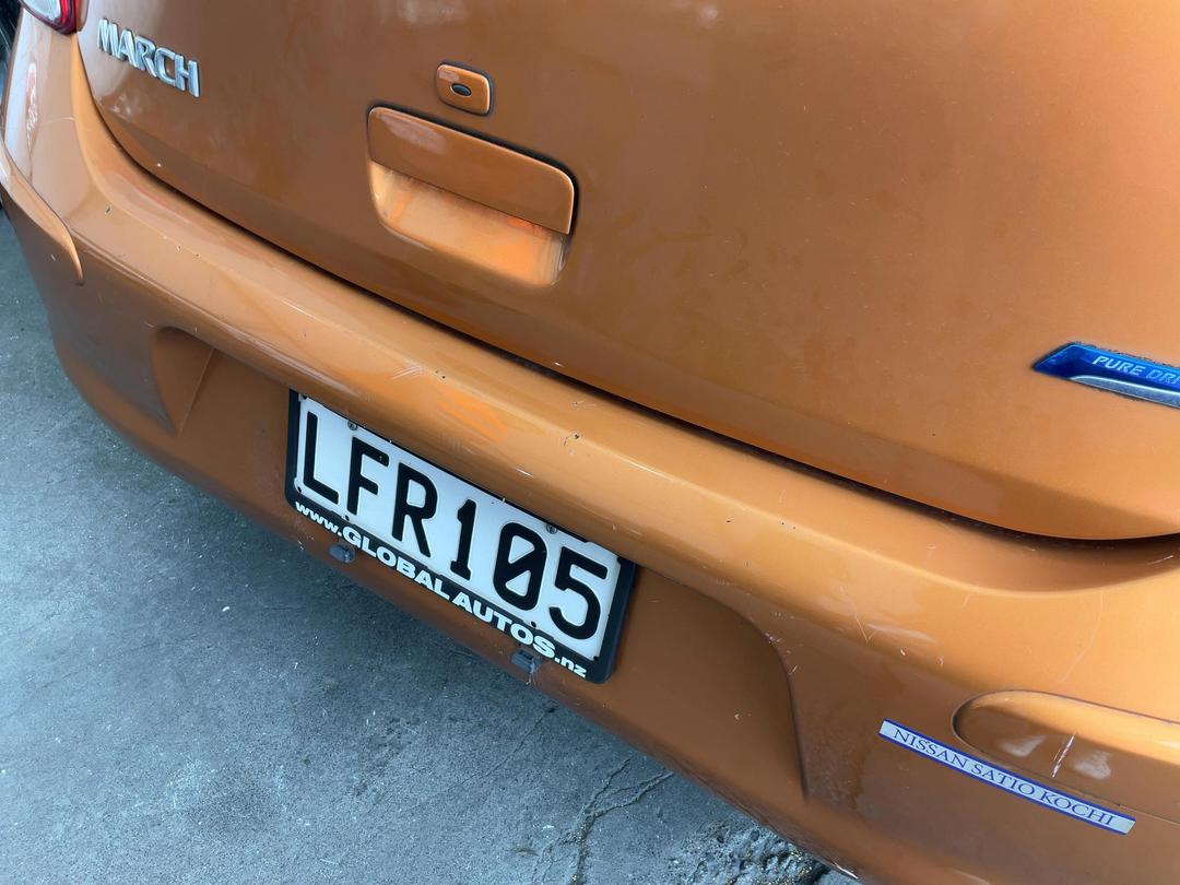 Photo '10' of Nissan March