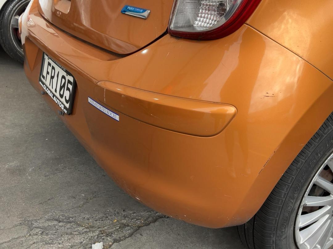 Photo '11' of Nissan March