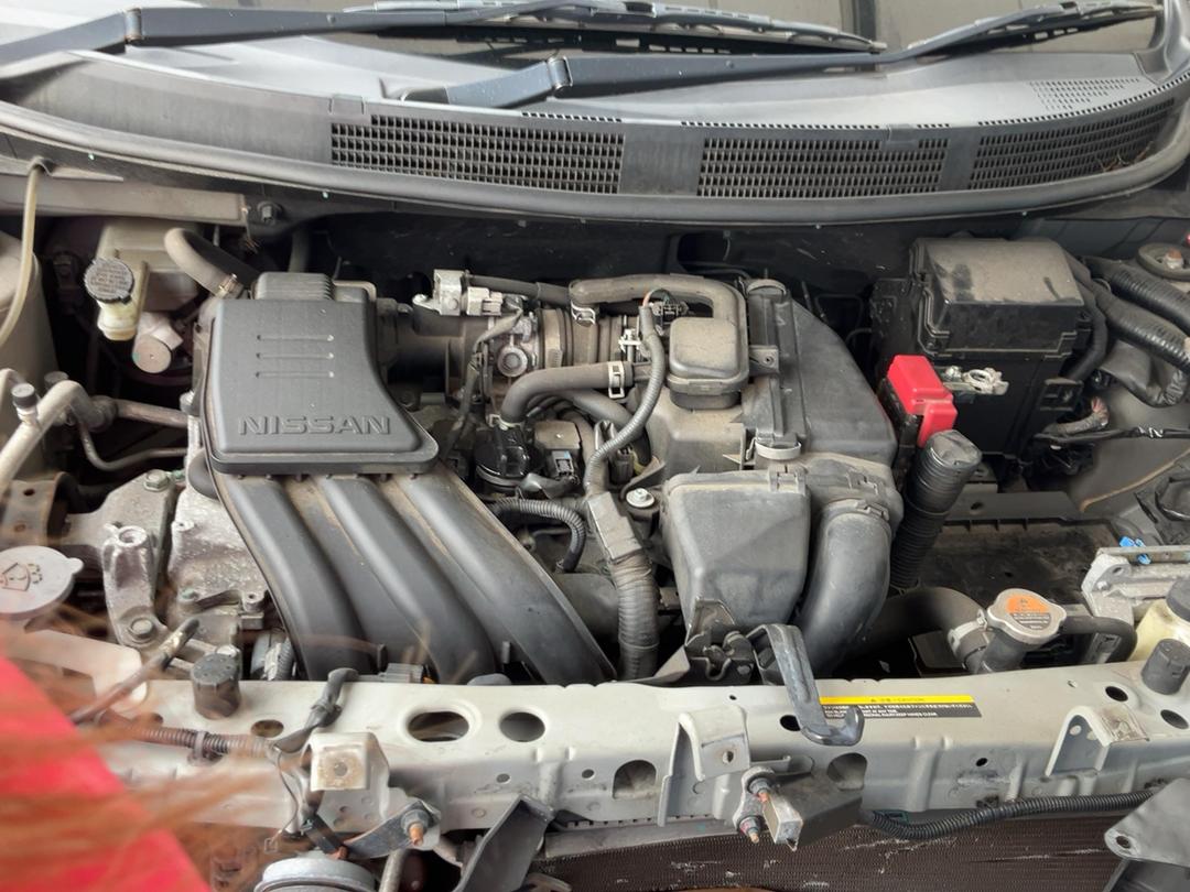 Photo '24' of Nissan March