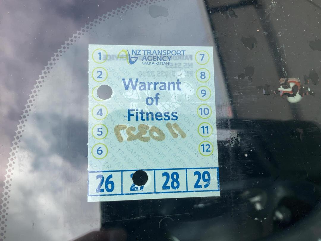 Photo '29' of Nissan Micra TI