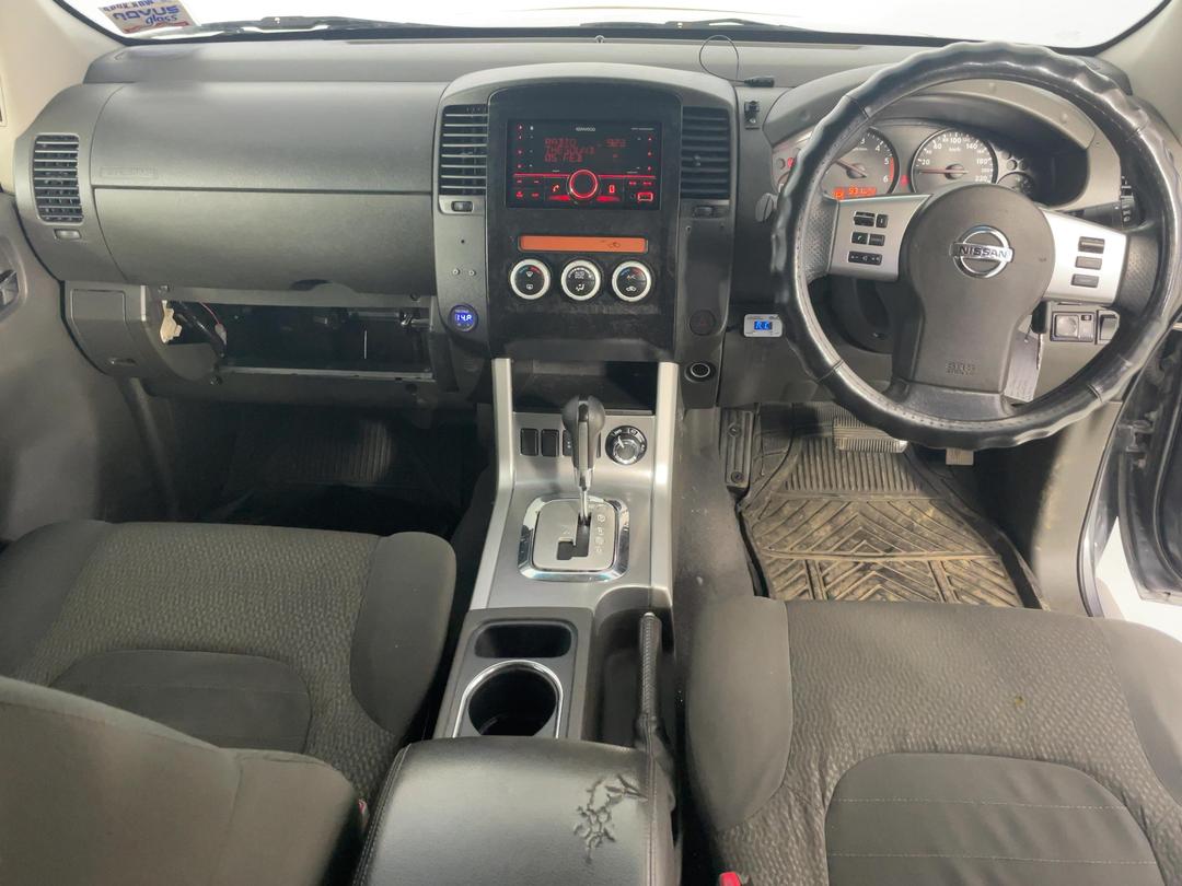 Photo '15' of Nissan Navara D/C ST-X