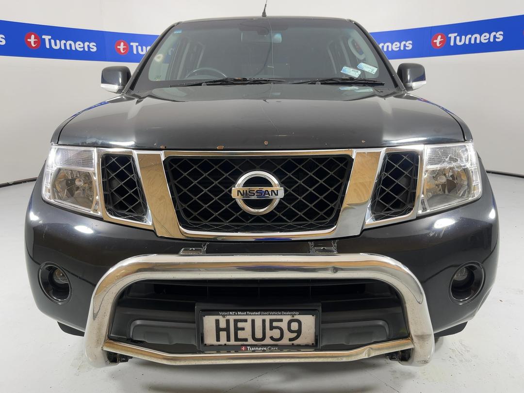 Photo '2' of Nissan Navara
