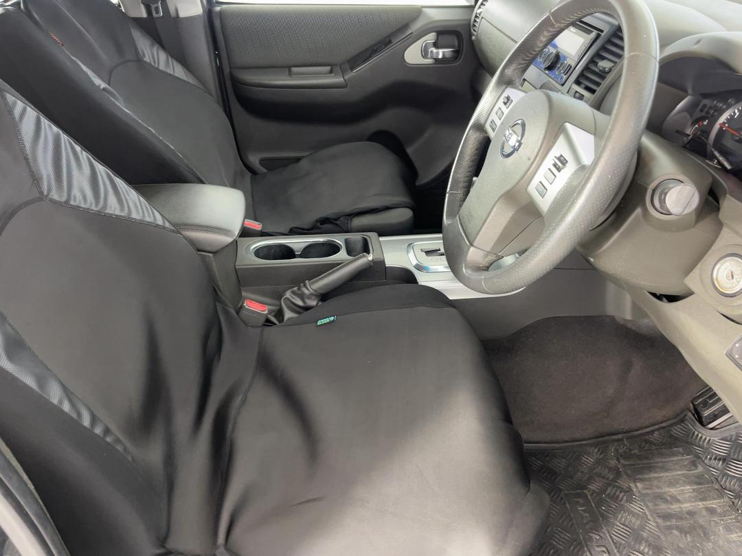 Photo '15' of Nissan Navara