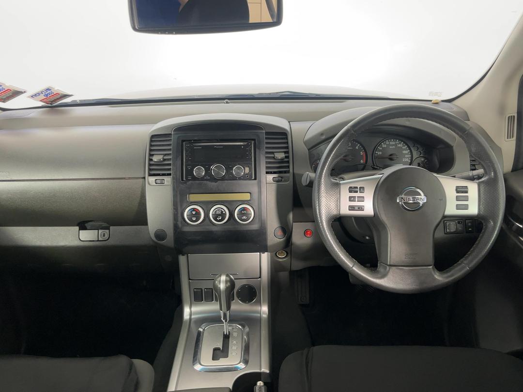 Photo '16' of Nissan Navara