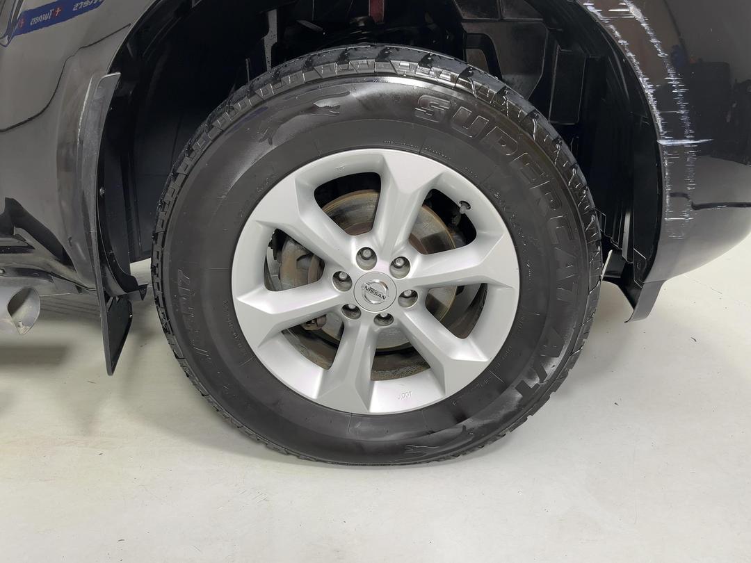 Photo '9' of Nissan Navara