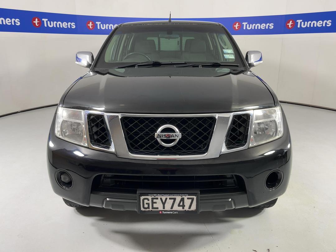 Photo '2' of Nissan Navara