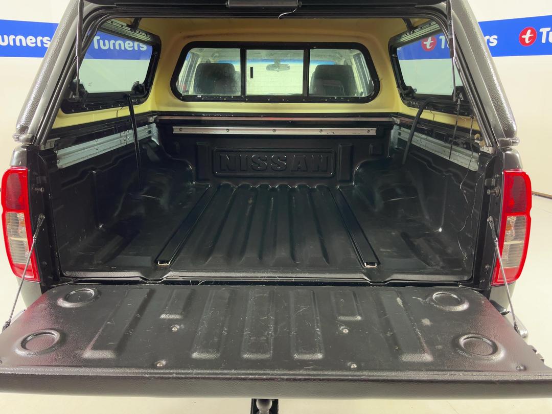 Photo '14' of Nissan Navara