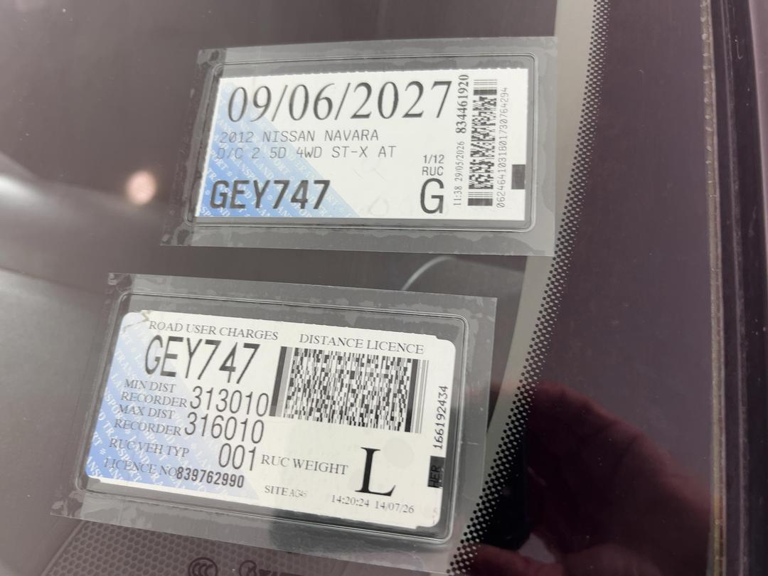 Photo '24' of Nissan Navara