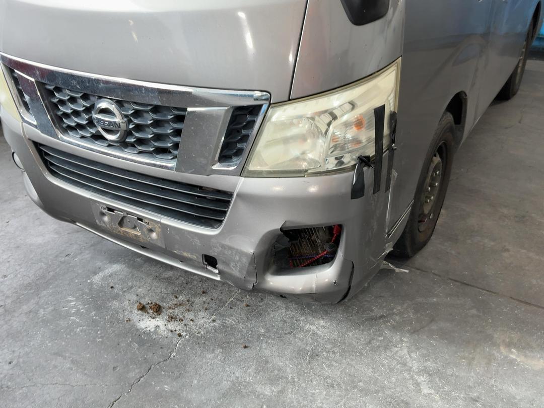 Photo '7' of Nissan NV350 Caravan Photo '7' of Nissan NV350 Caravan