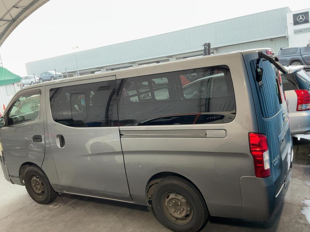 Photo '15' of Nissan NV350 Caravan Photo '15' of Nissan NV350 Caravan
