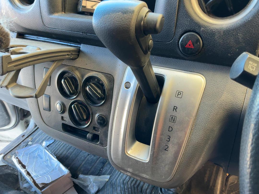 Photo '15' of Nissan NV350 Caravan Photo '15' of Nissan NV350 Caravan