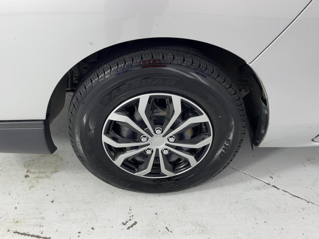 Photo '10' of Nissan NV350