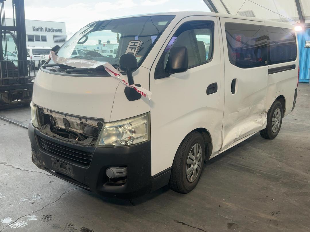 Photo '3' of Nissan NV350 Caravan
