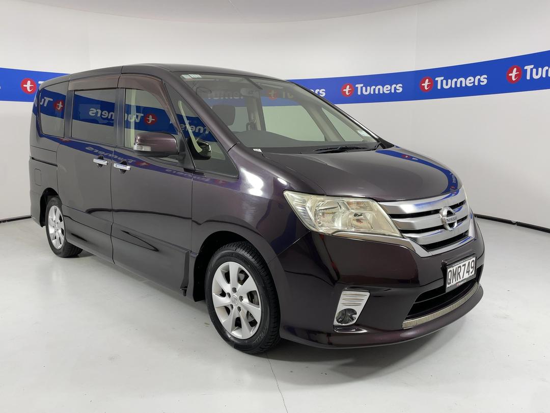 Photo '1' of Nissan Serena