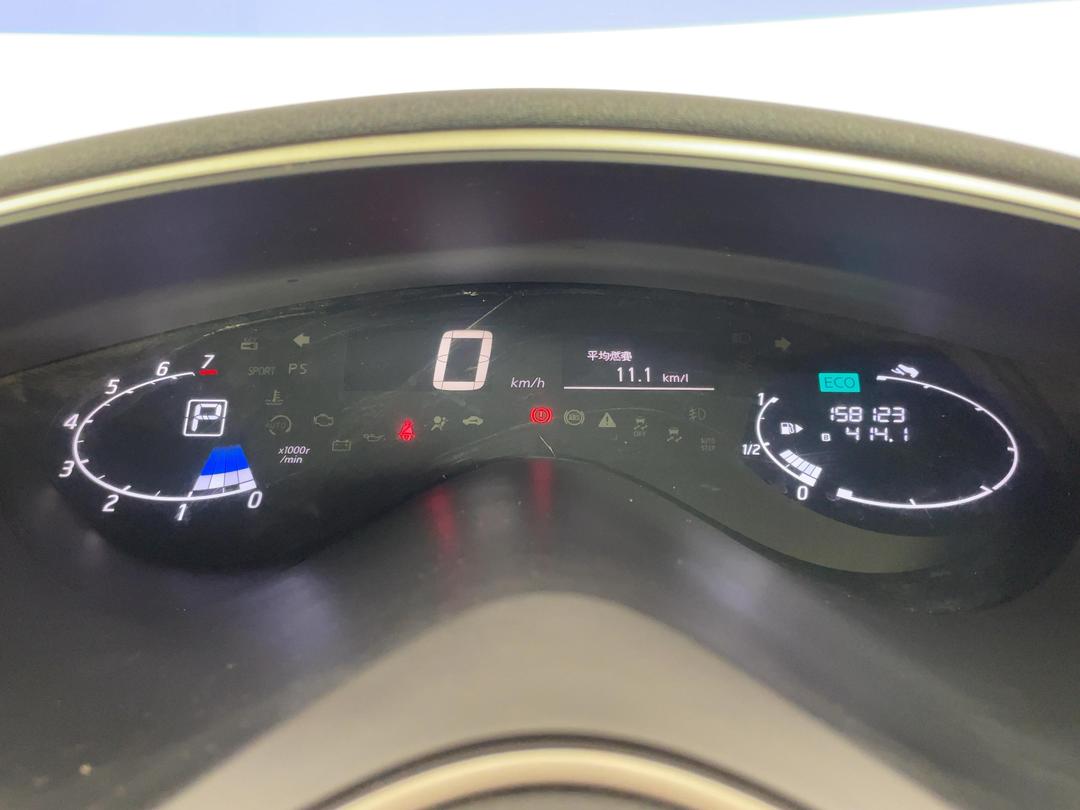 Photo '20' of Nissan Serena