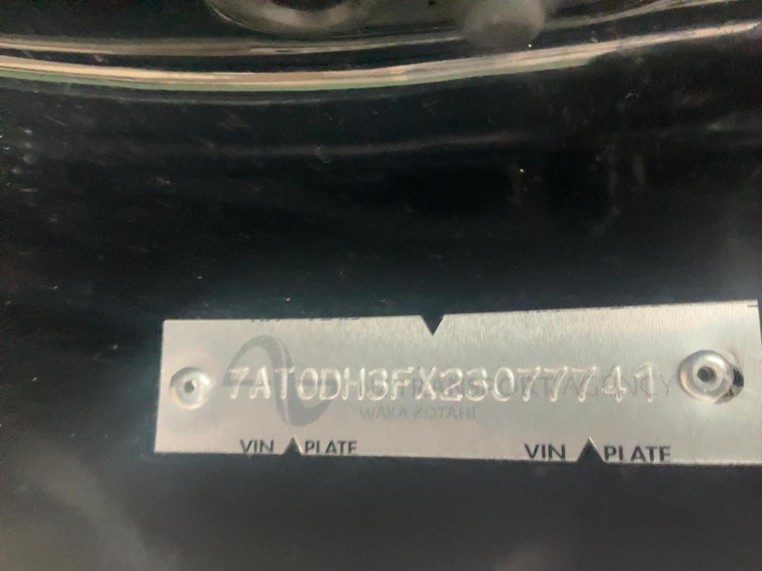 Photo '17' of Nissan Serena Photo '17' of Nissan Serena