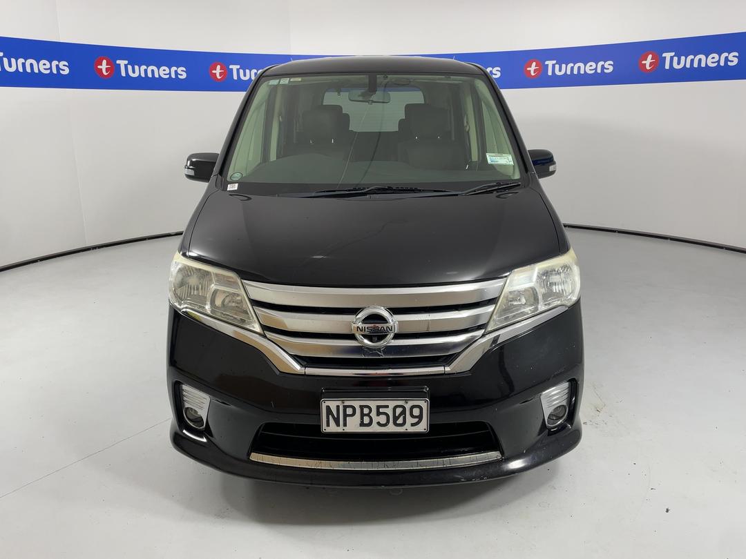 Photo '2' of Nissan Serena