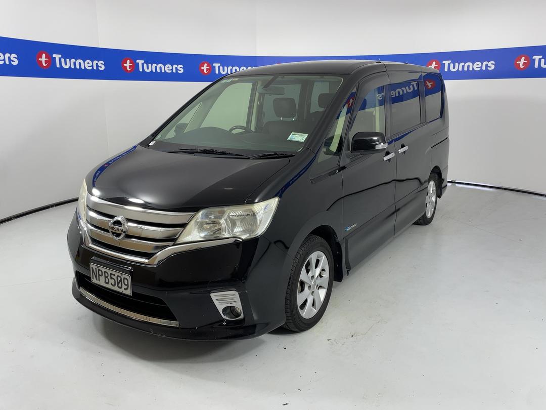 Photo '4' of Nissan Serena