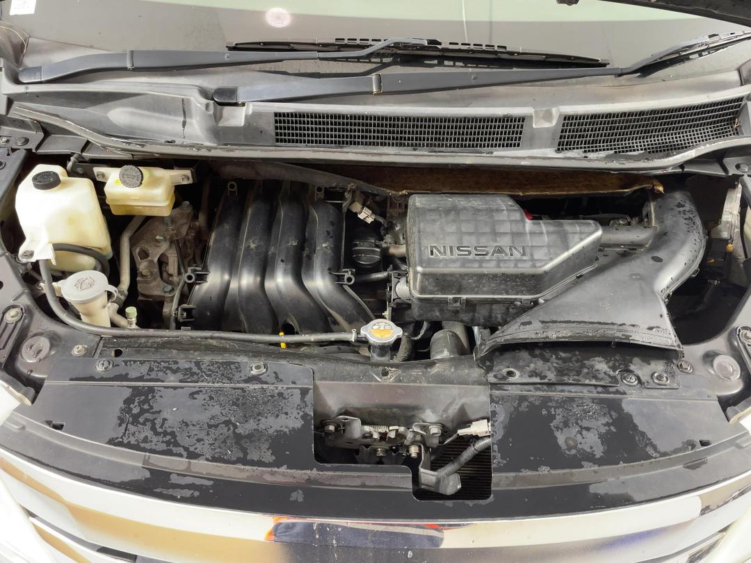 Photo '13' of Nissan Serena