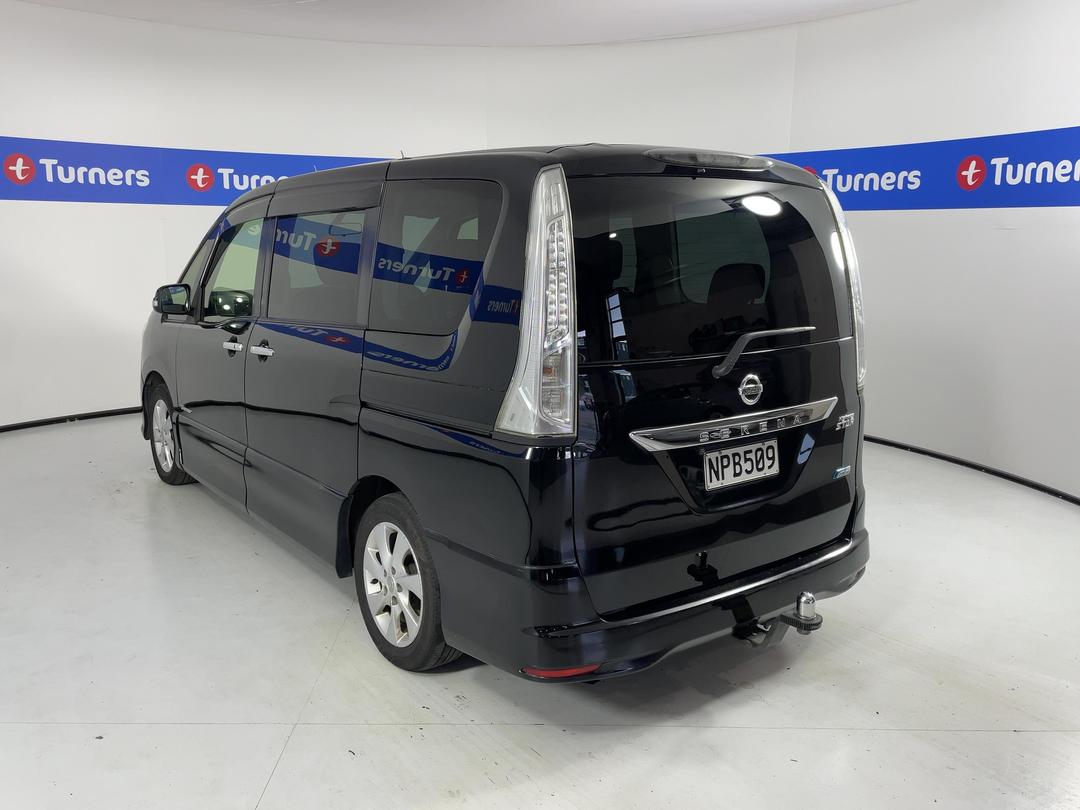 Photo '5' of Nissan Serena