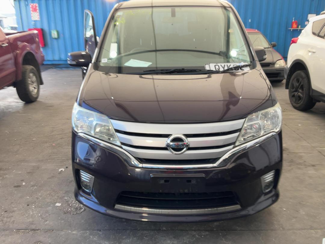 Photo '2' of Nissan Serena Photo '2' of Nissan Serena